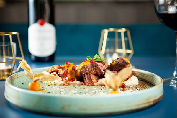 How to Prepare a Luxurious Champagne Risotto with Seared Scallops?